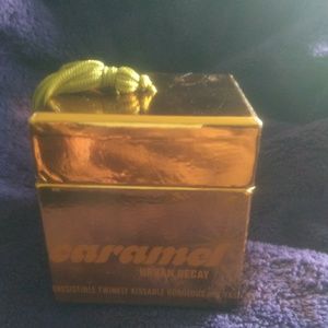 Urban decay caramel body powder